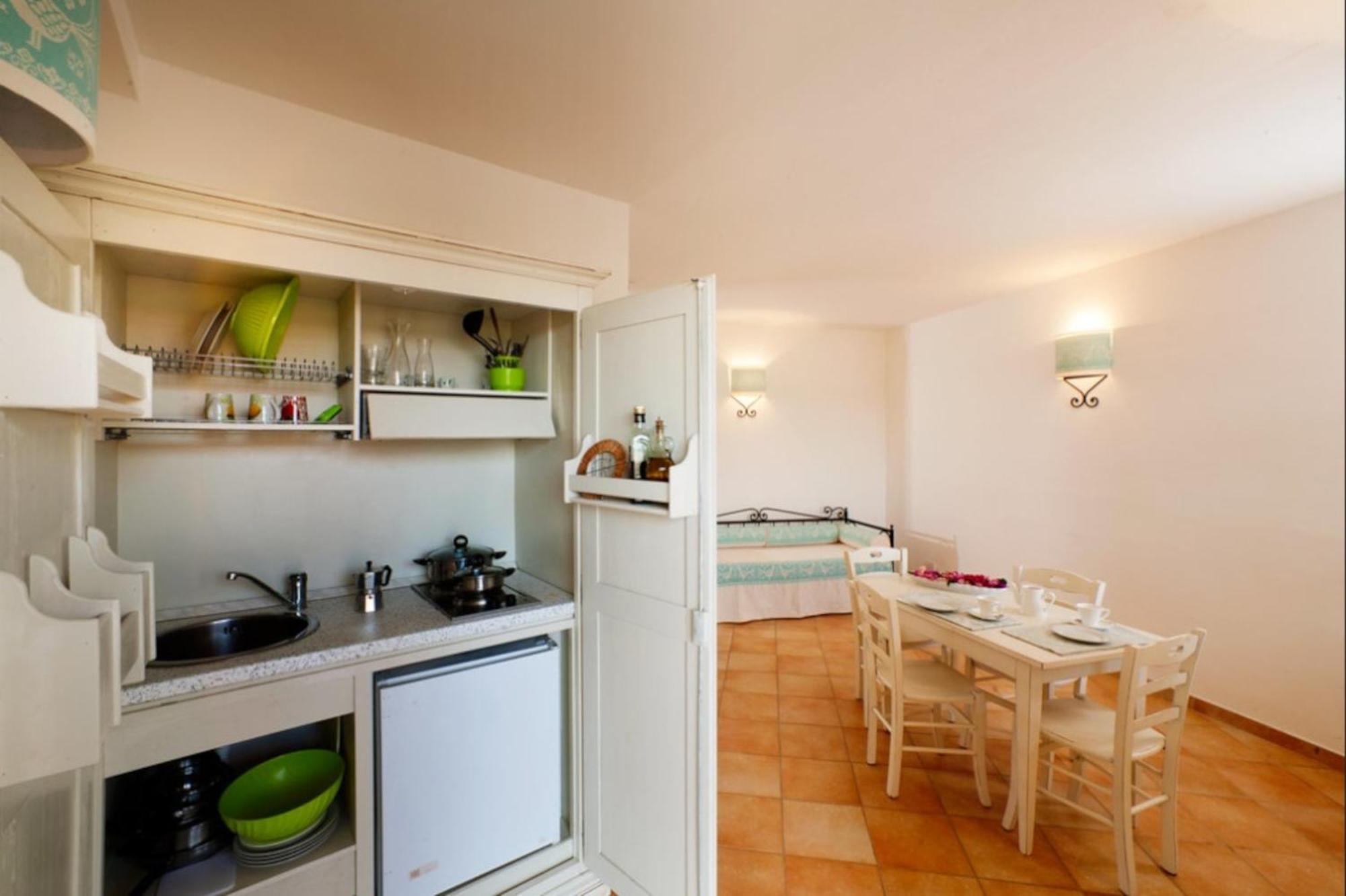 Residence Baia Dei Mirti Vignola Mare Εξωτερικό φωτογραφία