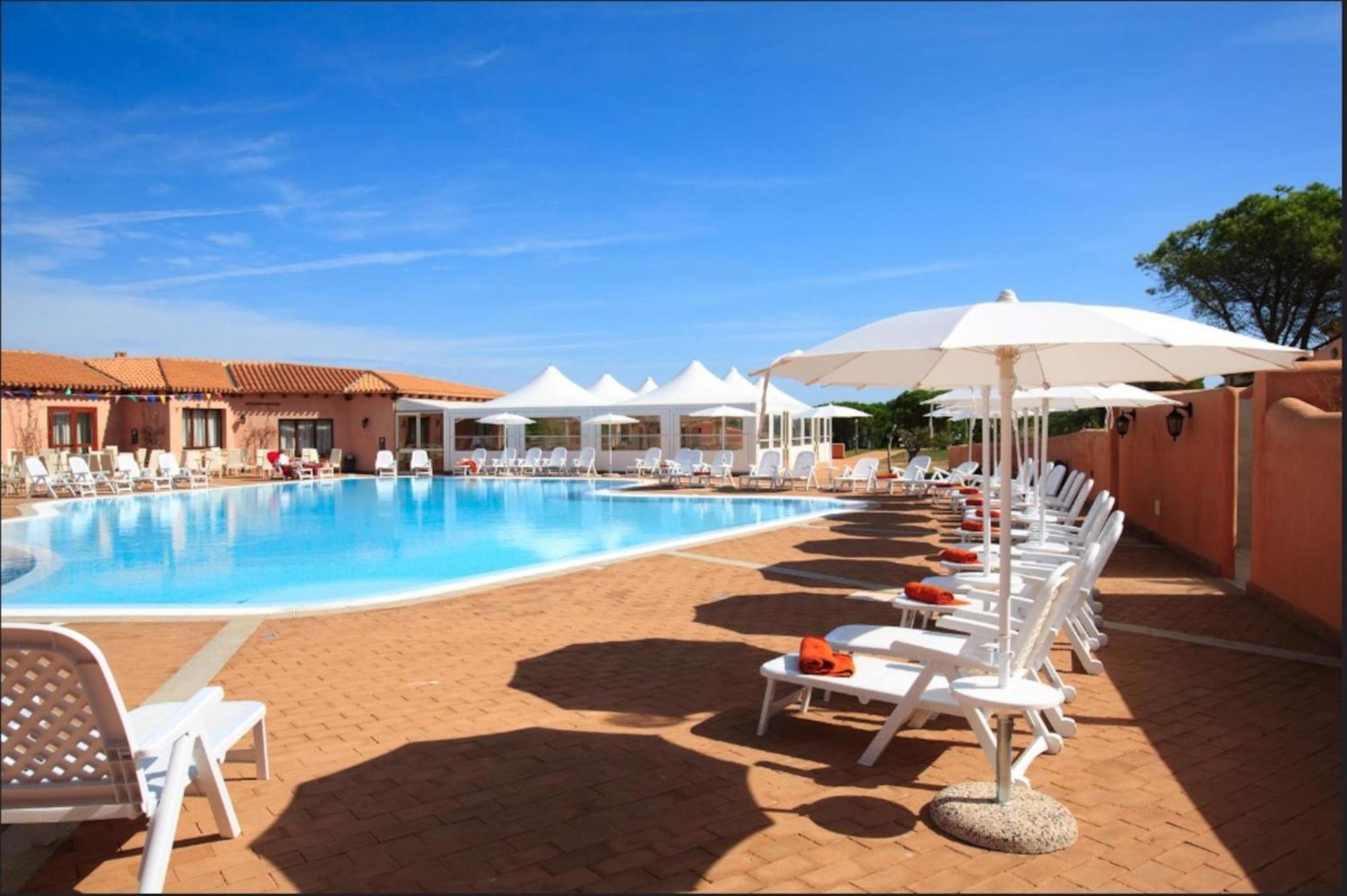 Residence Baia Dei Mirti Vignola Mare Εξωτερικό φωτογραφία