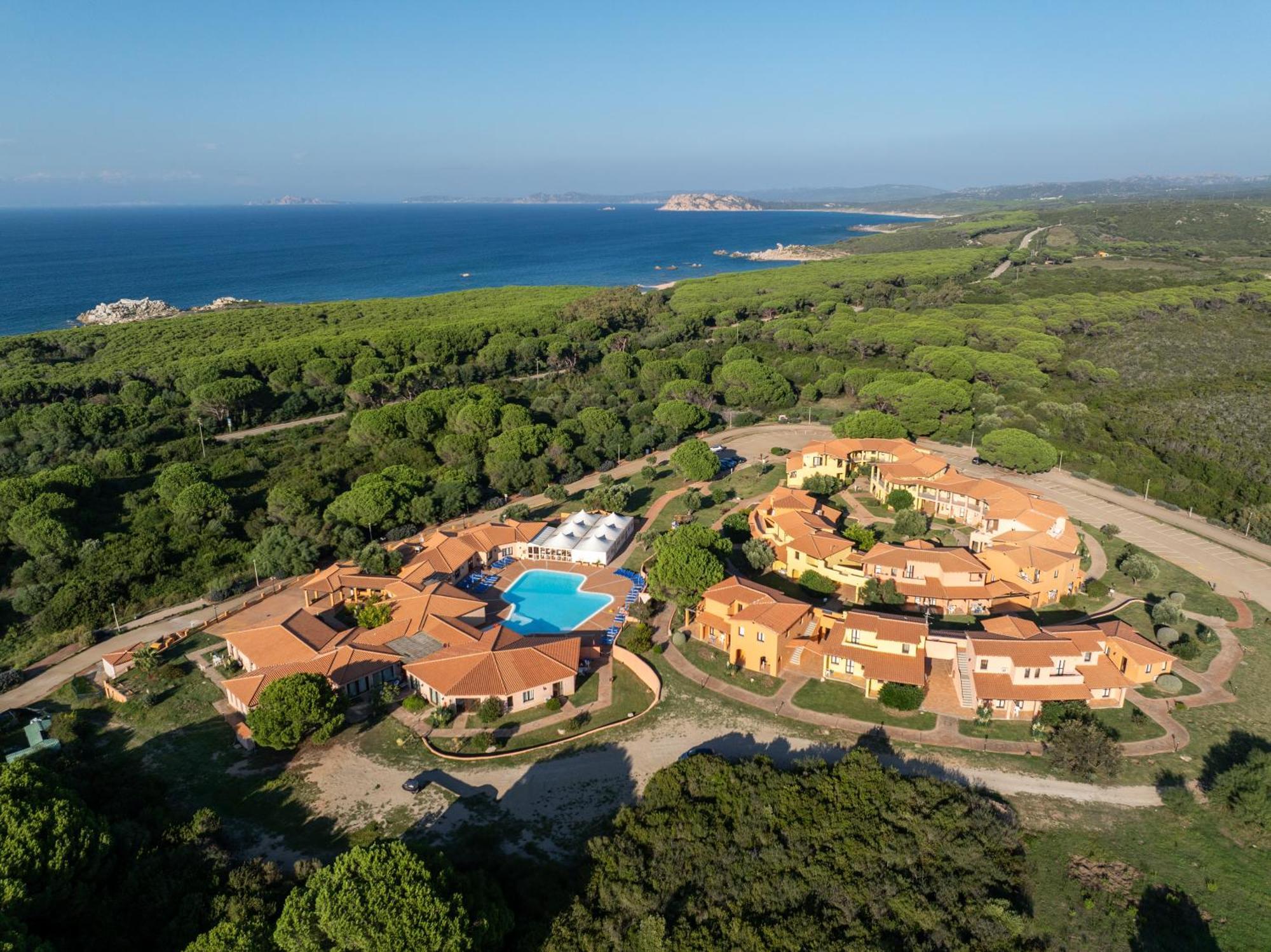 Residence Baia Dei Mirti Vignola Mare Εξωτερικό φωτογραφία