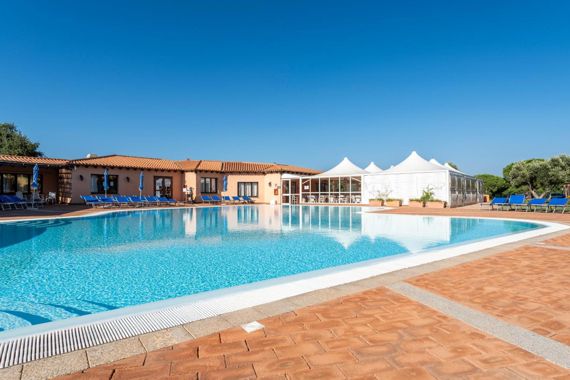 Residence Baia Dei Mirti Vignola Mare Εξωτερικό φωτογραφία