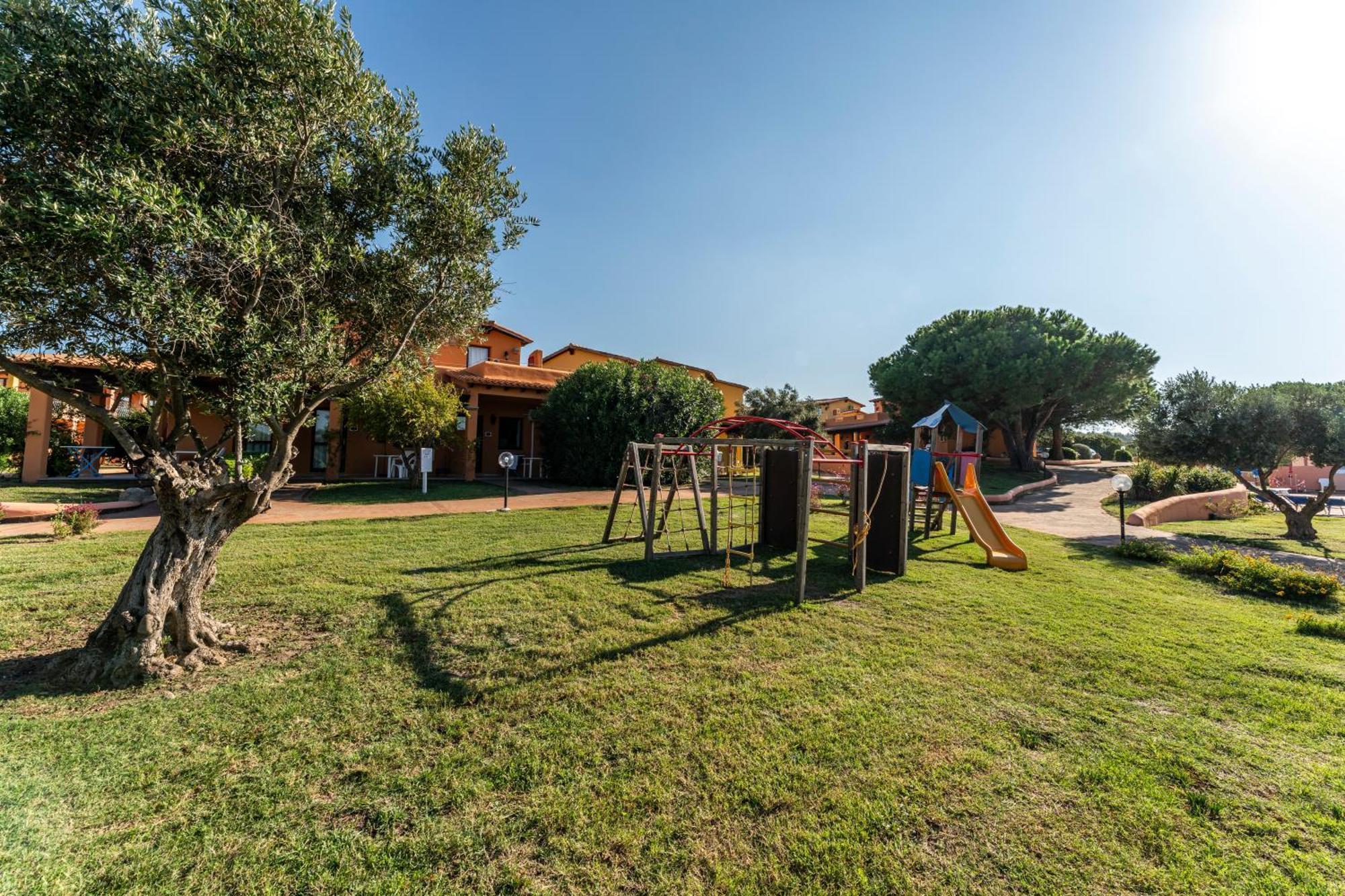 Residence Baia Dei Mirti Vignola Mare Εξωτερικό φωτογραφία