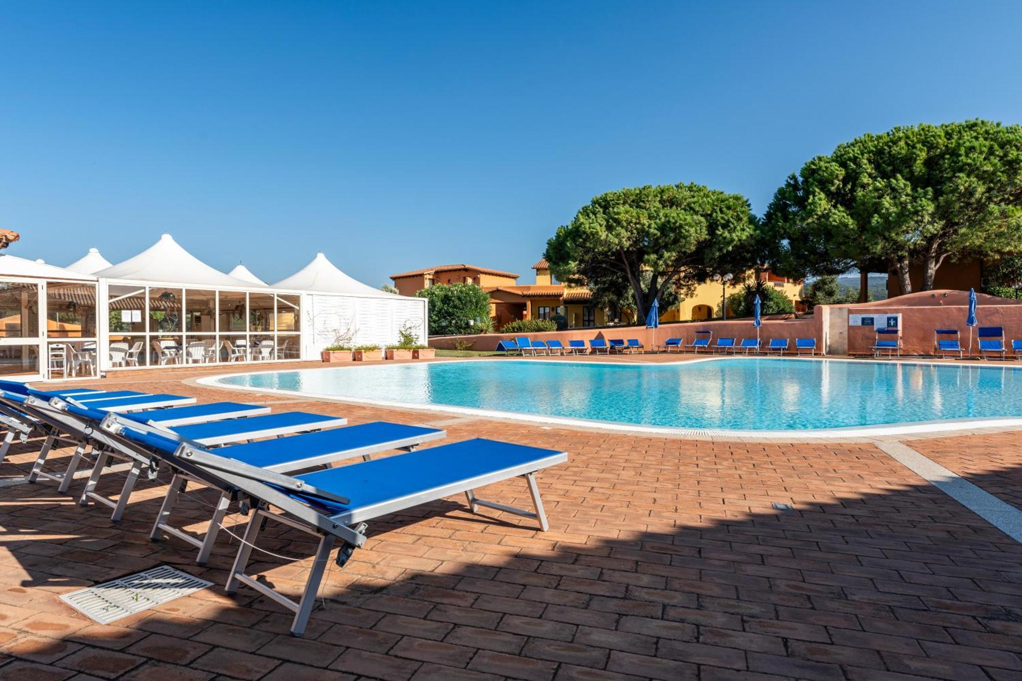 Residence Baia Dei Mirti Vignola Mare Εξωτερικό φωτογραφία